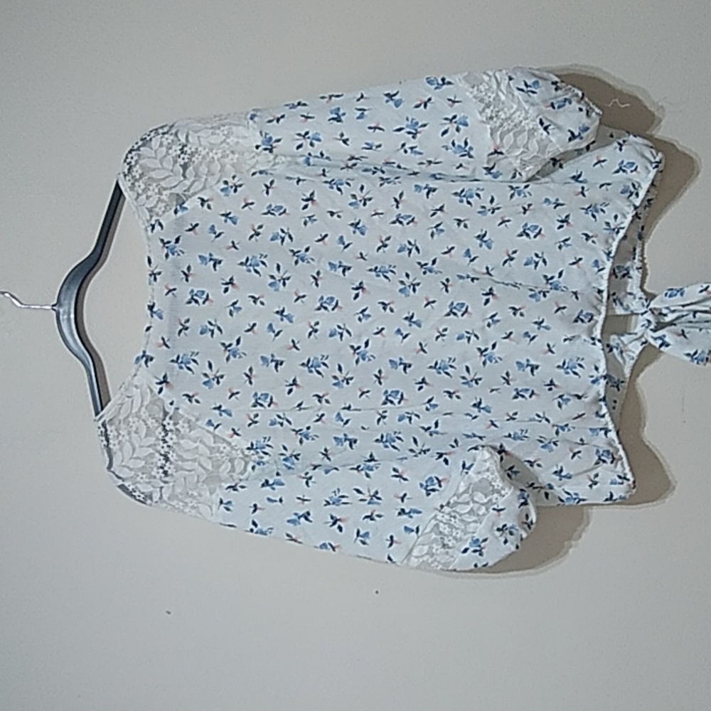 Gimmicks Buckle Floral Print Top